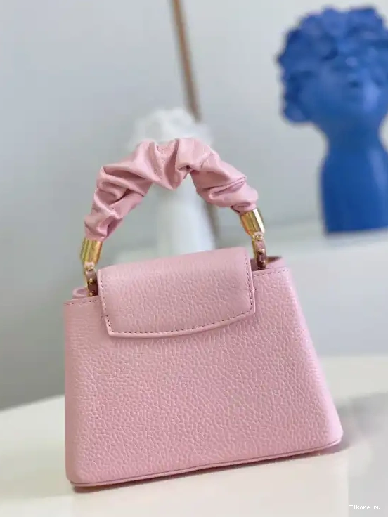 Cheap MINI LOUIS VUITTON CAPUCINES 0606